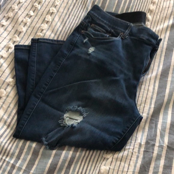 Torrid Bombshell Skinny Capris - Picture 3 of 3